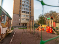 Детская площадка во дворе. Фото от 29.04.2015 г.