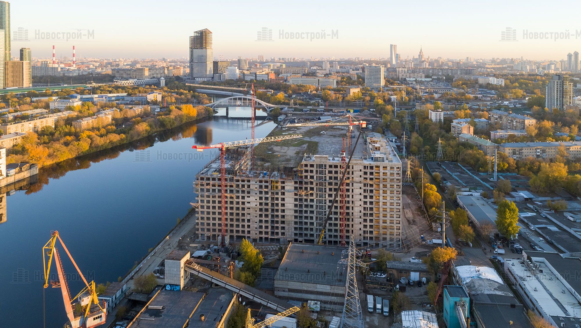 Западный порт фото